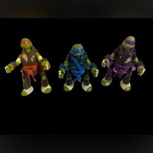 2013 Teenage Mutant Ninja Turtles Throw N' Battle 6" Set of 3 Action Figures